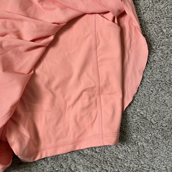 Target Coral Athletic Shorts - Picture 4 of 6